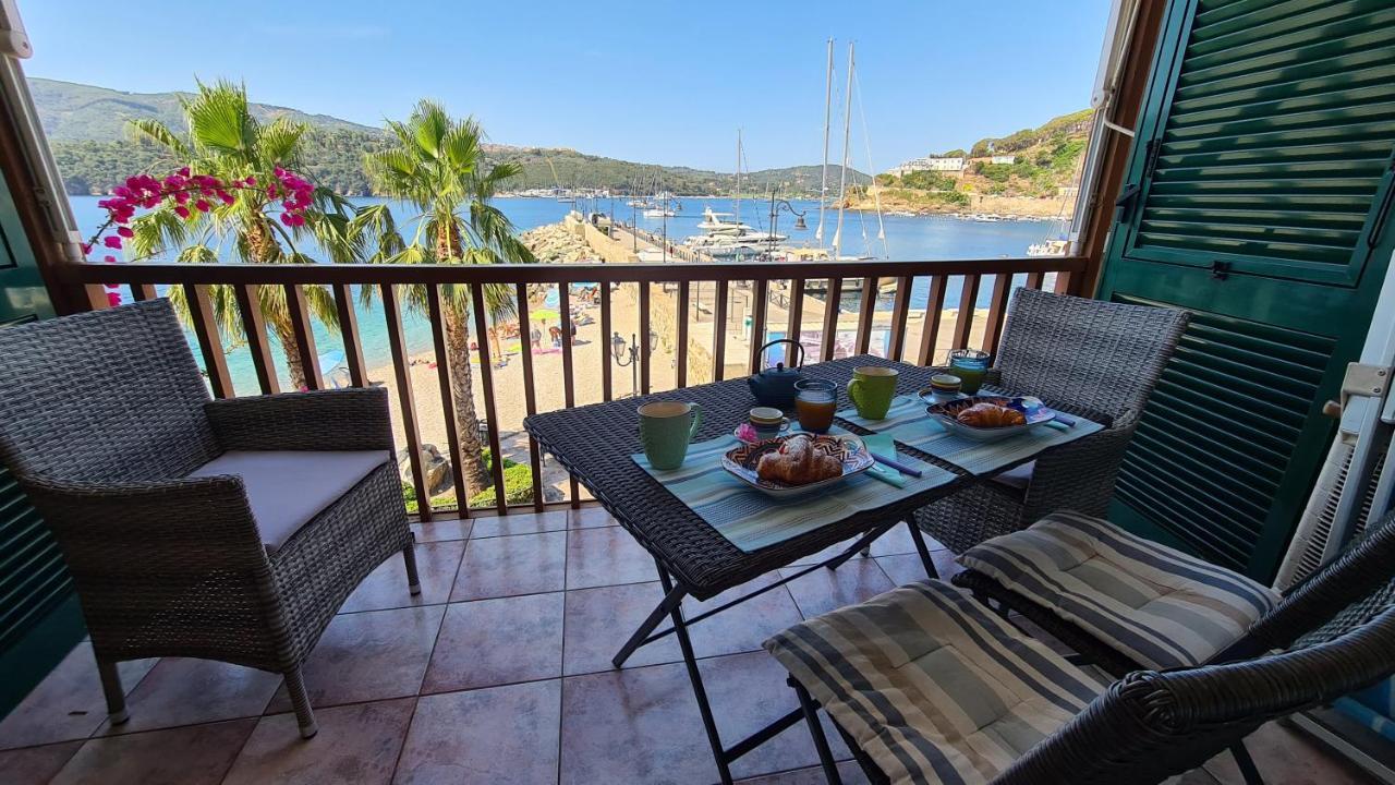 La Pianotta Sulla Spiaggia Porto Azzurro Eksteriør bilde